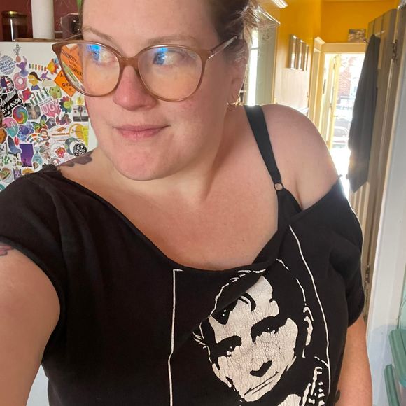 Meet your Posher, Morag - Picture 1 of 1